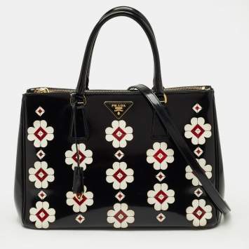 Pre Owned Prada Black Spazzolato Leather Medium Floral Double Zip Tote