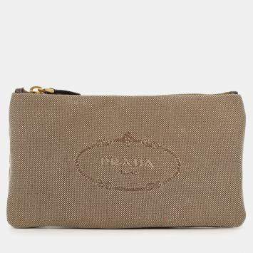 مملوكة مسبقًا Prada Beige Logo Jacquard Canapa Clutch