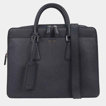 مملوكة مسبقًا حقيبة يد برادا جلد بلون كحلي طريقتين لحملها