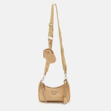 مملوكة مسبقًا Prada Re-Edition 2005 Beige Nylon Shoulder Bag