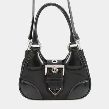 Pre Owned Prada Re-Edition 2002 Moon Bag Handbag Black Nylon Leather