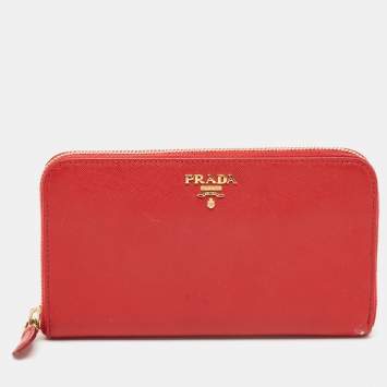 مملوكة مسبقًا Prada Logo Zip Red Saffiano Metal Leather Continental Wallet