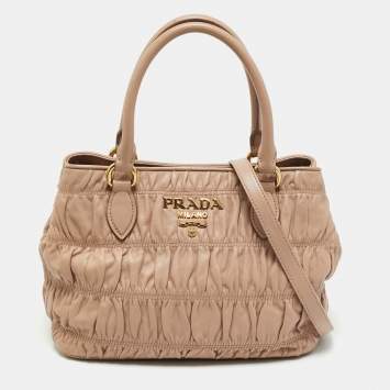 مملوكة مسبقًا Prada Gaufre Beige Leather Tote