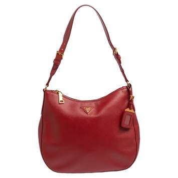 مملوكة مسبقًا Prada Red Saffiano Leather Zip Hobo