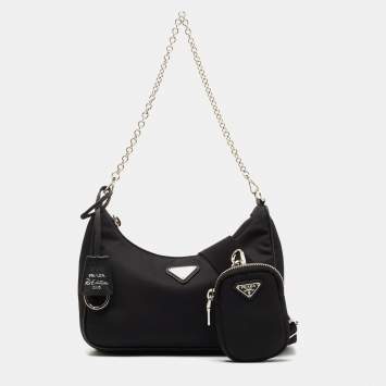 Pre Owned Prada Black Nylon Re-Edition 2005 Shoulder Bag