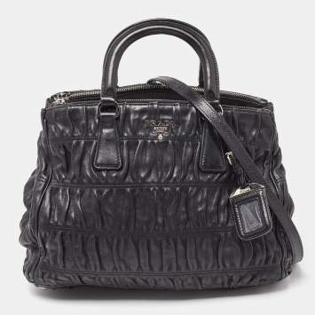 Pre Owned Prada Black Gaufre Leather Double Zip Tote