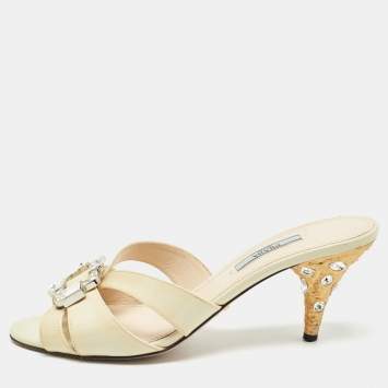 Pre Owned Prada Cream Patent Leather Slide Sandals Size 38