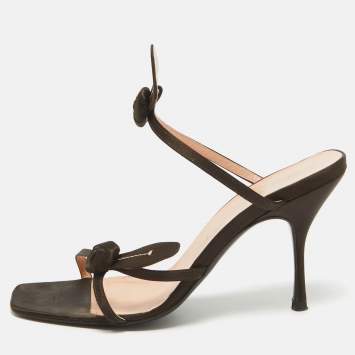 مملوكة مسبقًا Prada Brown Satin Slide Sandals Size 38.5