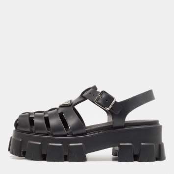 مملوكة مسبقًا Prada Black Rubber Monolith Ankle Strap Sandals Size 39