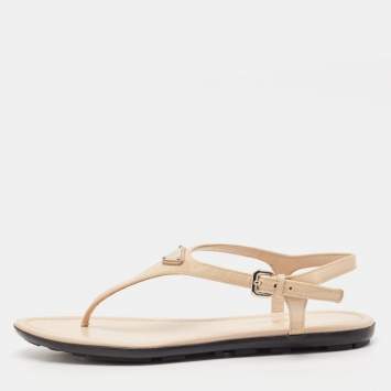مملوكة مسبقًا Prada Beige Patent Leather Triangle Logo Thong Flat Sandals Size 37