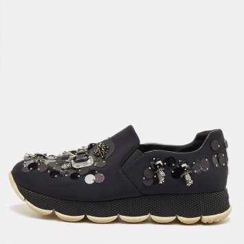 Pre Owned حذاء رياضي برادا سليب أون مطرز كريستال نيون نيفي أزرق مقاس 37