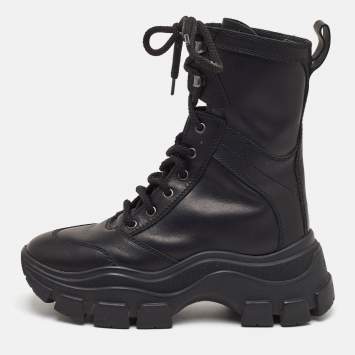 مملوكة مسبقًا Prada Size 38 Black Leather Lace Up Combat Boots