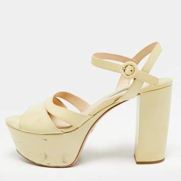 Pre Owned Prada Size 40 Cream Patent Leather Platform Block Heel Ankle Strap Sandals