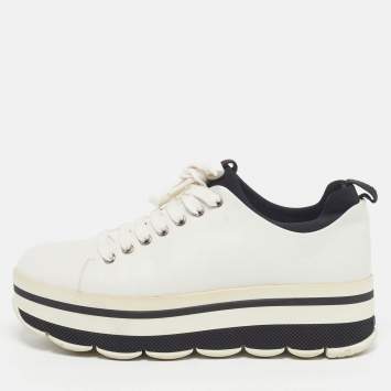 مملوكة مسبقًا حذاء رياضي برادا منصة جلد أبيض/أسود برباط علوي مقاس 38