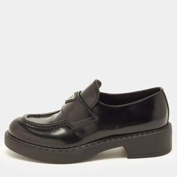 مملوكة مسبقًا Prada Chocolate Brushed Size 38 Black Leather Loafers
