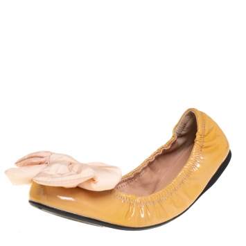 Pre Owned Prada Sports Beige Leather Bow Scrunch Ballet Flats Size 38.5