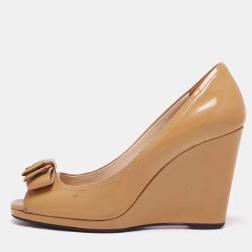 Pre Owned Prada Beige Patent Leather Bow Peep-Toe Wedge Pumps Size 36.5