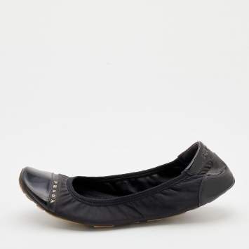 مملوكة مسبقًا Prada Sport Black Nylon And Patent Leather Scrunch Flats Size 36