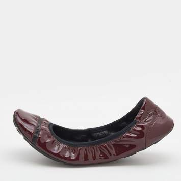 Pre Owned Prada Burgundy Patent Leather Scrunch Ballet Flats Size 39