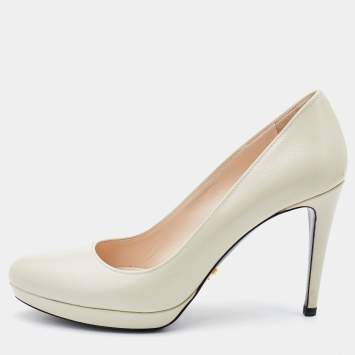 Pre Owned Prada Off-White Saffiano Patent Leather Pumps Size 37