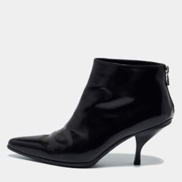مملوكة مسبقًا Prada Black Leather Ankle Length Boots Size 37.5