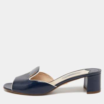 مملوكة مسبقًا Prada Navy Blue Vernice Saffiano Leather Slide Sandals Size 38.5