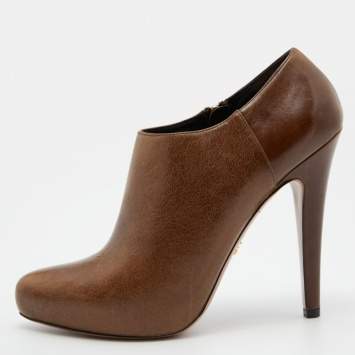 Pre Owned Prada Brown Leather Pointed Toe Booties  Size 40
