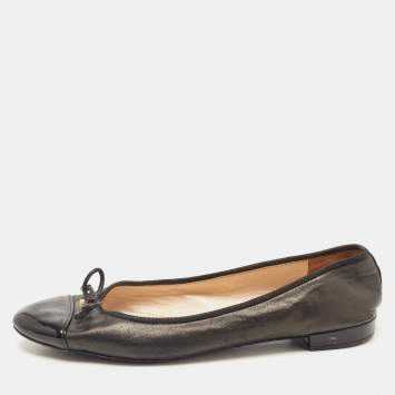 Pre Owned Prada Black Leather and Patent Cap Toe Bow Ballet Flats Size 40.5 
