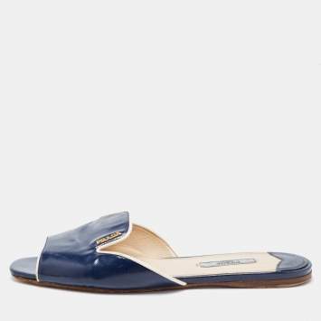 مملوكة مسبقًا Prada Navy Blue Patent Flat Slides Size 38.5  