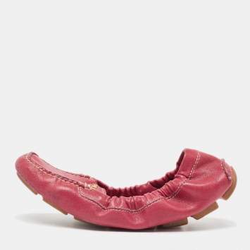 Pre Owned Prada Pink Leather Scrunch Slip On Loafers Size 36.5