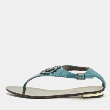 مملوكة مسبقًا Roberto Cavalli Size 37 Blue Python Embossed Leather Thong Flats