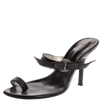 Pre Owned Roberto Cavalli Black Leather Toe Ring Sandals Size 37
