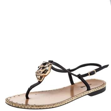 Pre Owned Roberto Cavalli Black Leather Tiger Logo Embellished Thong Flat Sandals Size 36