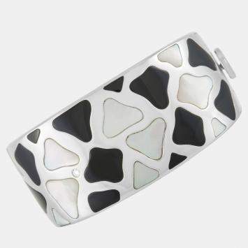 Pre Owned Roberto Coin 18K Yellow and White Gold Mother of Pearl and Onyx Giraffe Bangle Bracelet