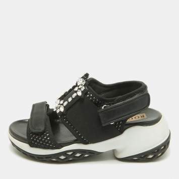Roger Vivier Beige/Off White Leather Chips T Strap Sandals