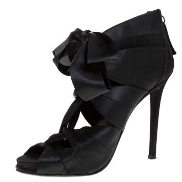 Pre Owned Roger Vivier Black Satin Cut Out Tie Up Sandals Size 39