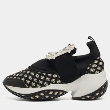 Pre Owned Roger Vivier Black/White Mesh and Neoprene Viv Run Strass Sneakers Size 35
