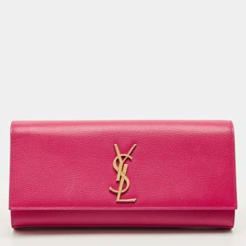 مملوكة مسبقًا Saint Laurent Cassandre Fuchsia Leather Clutch