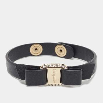 Pre Owned Salvatore Ferragamo Black Vara Bow Embellished Leather Gold Tone Bracelet