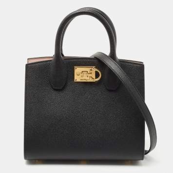 Pre Owned Salvatore Ferragamo Black Leather Small Studio Box Bag