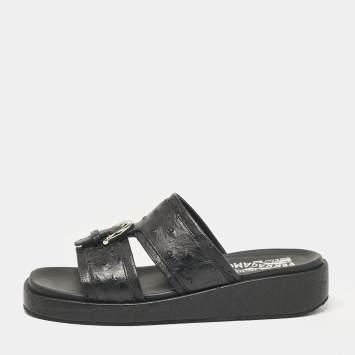 Salvatore Ferragamo Black Ostrich Leather Lufti Flat Sandals Size 41