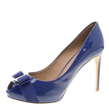 Pre Owned Salvatore Ferragamo Blue Patent Leather Plum Bow Detail Peep Toe Pumps Size 40.5