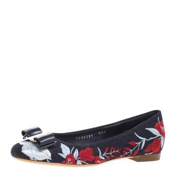 مملوكة مسبقًا Salvatore Ferragamo Blue Floral Embroidered Denim Varina Bow Ballet Flats Size 36.5