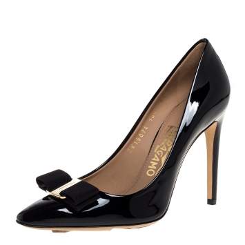Pre Owned Salvatore Ferragamo Black Patent Leather Vara Bow Pumps Size 37