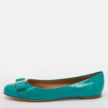 Pre Owned Salvatore Ferragamo Green Patent Leather Vara Bow Ballet Flats Size 37