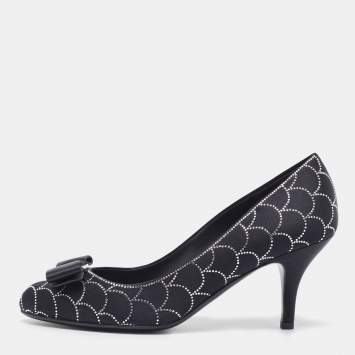 Pre Owned Salvatore Ferragamo Black Satin Vara Crystal Embellished Bow Pumps Size 37