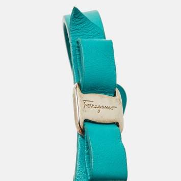 Pre Owned Salvatore Ferragamo Vara Bow Green Leather Gold Tone Bracelet