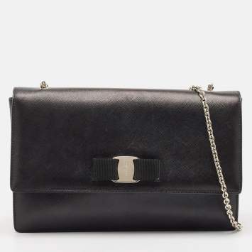 Pre Owned Salvatore Ferragamo Black Leather Vara Bow Chain Shoulder Bag