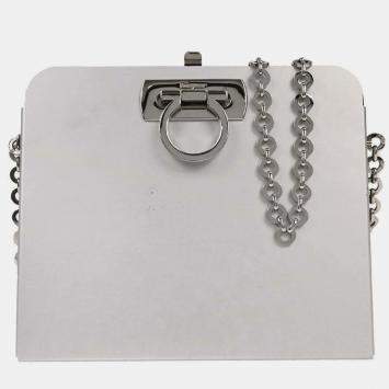مملوكة مسبقًا Salvatore Ferragamo Silver Aluminum Gancini Shoulder Bag 