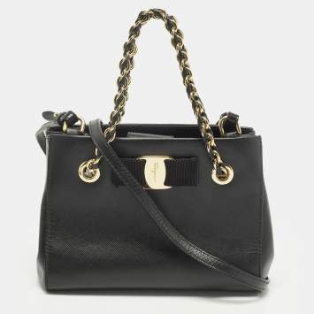 مملوكة مسبقًا Salvatore Ferragamo Melike Vara Bow Mini Black Leather Chain Tote